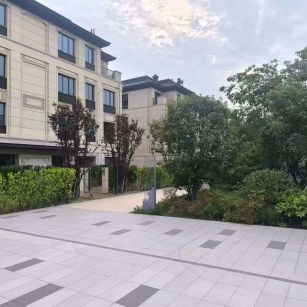 湖南 芝麻白与芝麻白搭配铺装，尺寸1200*600