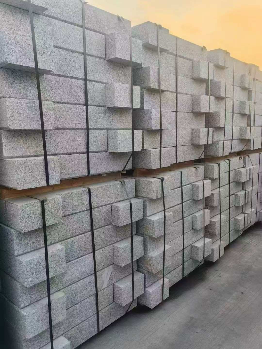 湖南 芝麻白路沿石