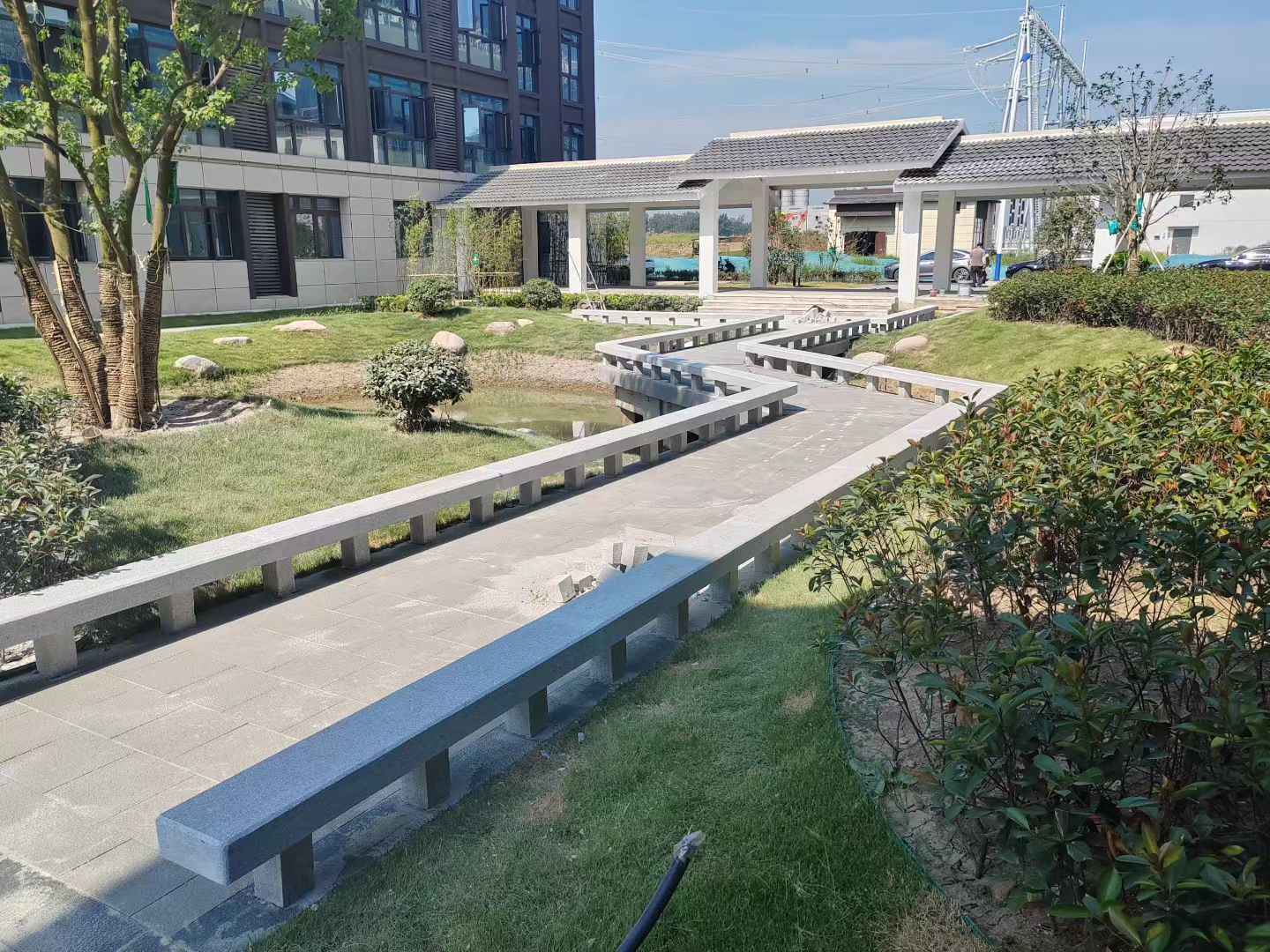 湖南 芝麻灰小区坐凳&栏杆安装效果