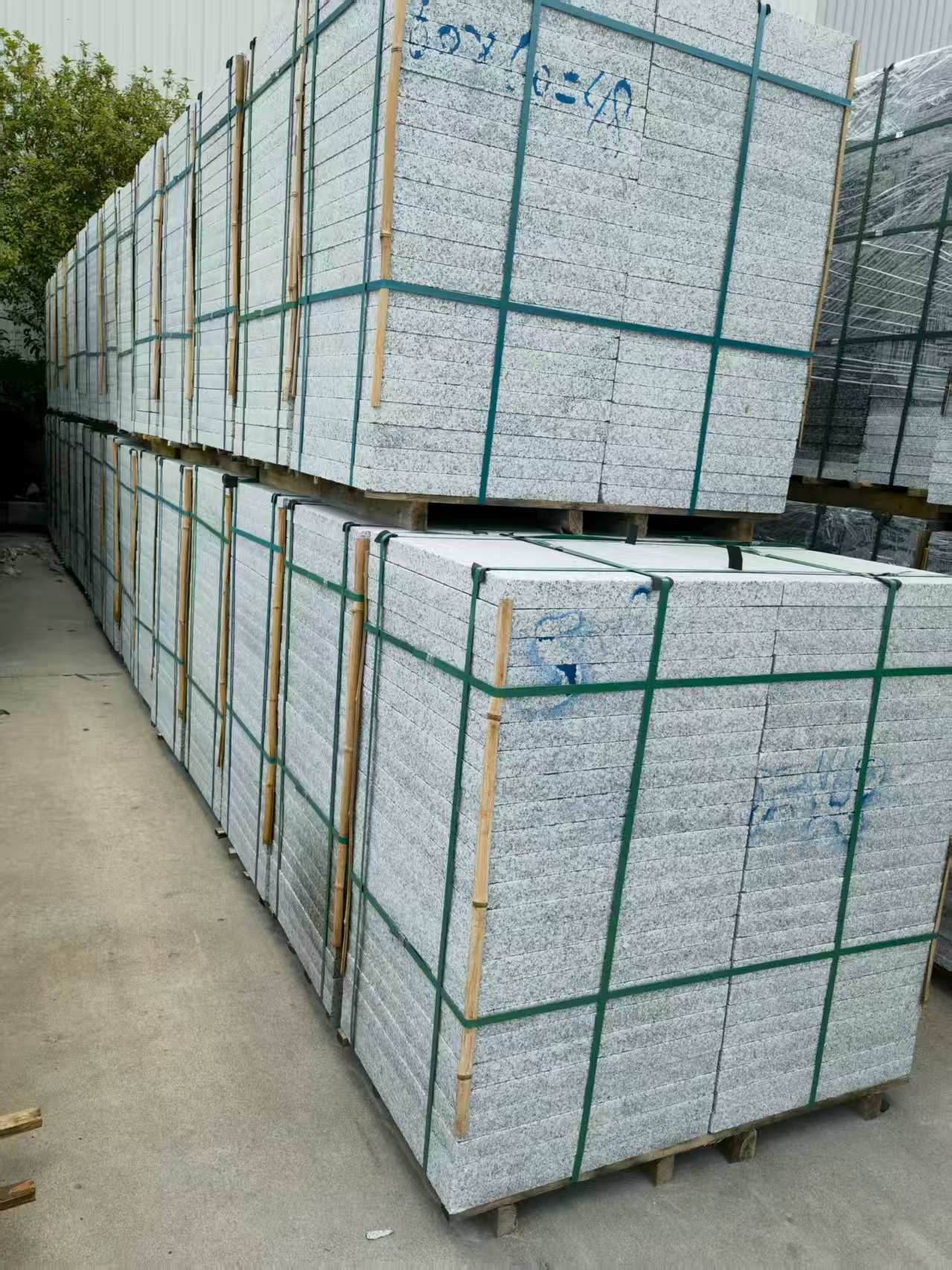 湖南 大花芙蓉白火烧成品，市政园林广场地铺石