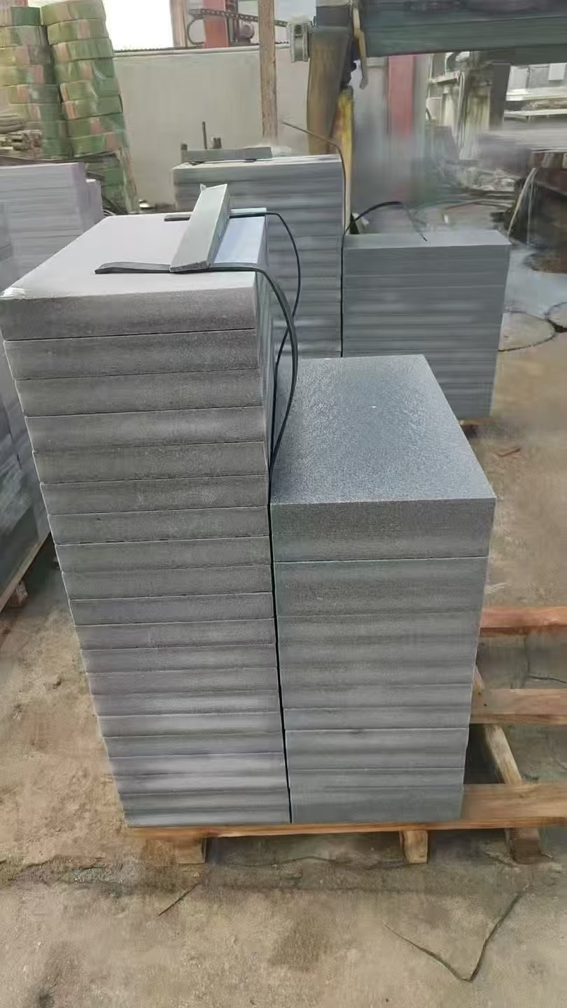 湖南 芝麻灰火烧面300*600*50地铺石材