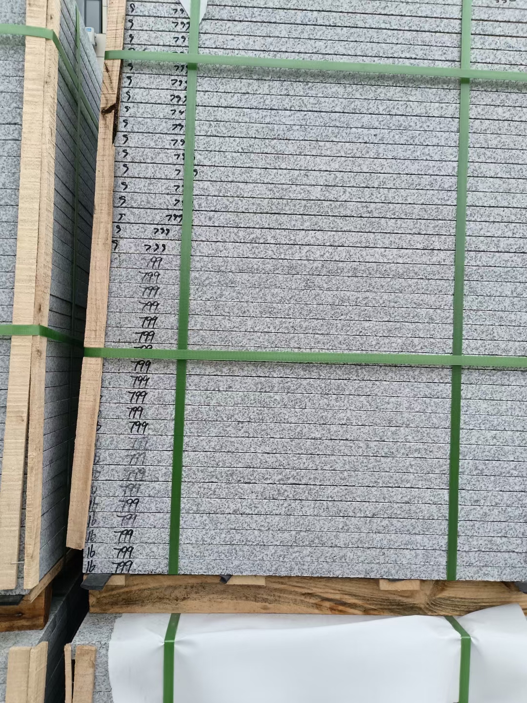 湖南 芝麻白石材地铺做法